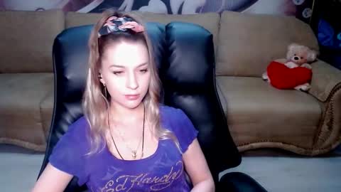 private open online show from March 31, 5:24 pm