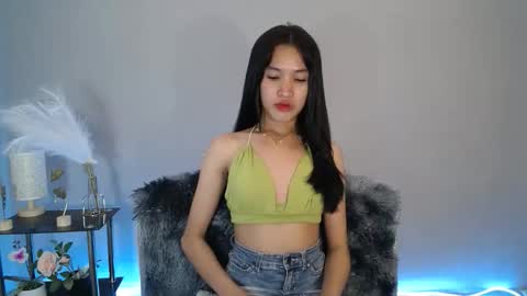 BELLA online show from May 11, 9:34 pm