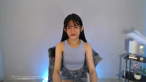BELLA online show from May 6, 8:59 pm