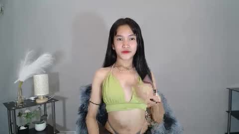 BELLA online show from May 15, 10:39 pm