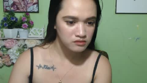 hearty2 Hey guys  Im Jess  online show from April 1, 6:25 am