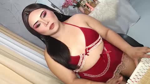 Lovely Dale online show from December 19, 2:56 pm