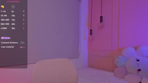 Snapshot of lovely_emma18 chatting on September 17, 1:25 pm Emma online show from September 17, 1:25 pm
