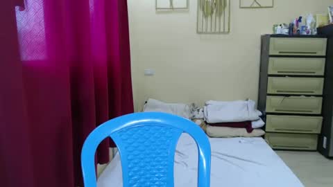 Lovely Laura online show from February 7, 4:06 am