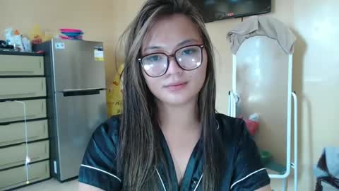 Lovely Laura online show from January 17, 6:26 am
