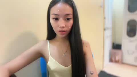 lovely_leah23 online show from July 16, 10:33 pm