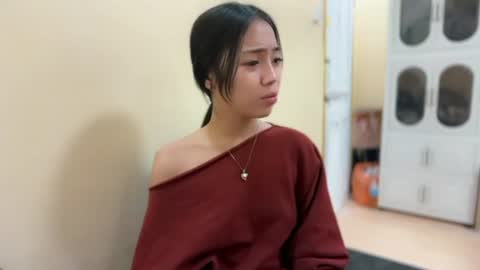 lovely_leah23 online show from July 2, 7:02 am