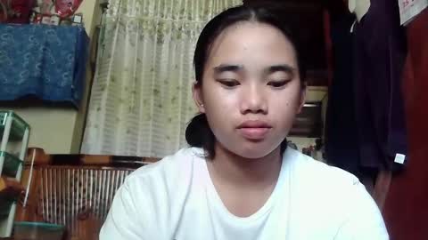 lovely_marie572336 online show from January 19, 5:39 am