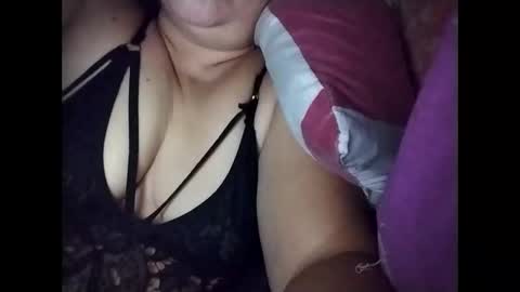 lovely_orchid online show from October 31, 11:54 am