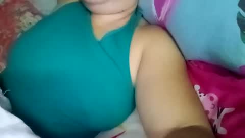 lovely_orchid online show from January 6, 10:24 am