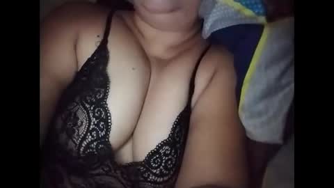 lovely_orchid online show from January 19, 8:24 am