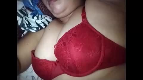 lovely_orchid online show from February 8, 7:12 am