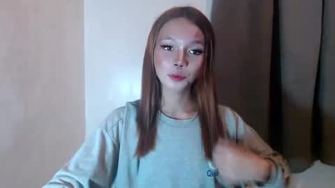 Snapshot of lovely_thea_xoxo chatting on September 13, 9:34 am Thea online show from September 13, 9:34 am
