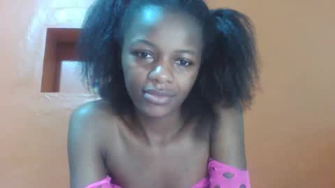 Lovely yvonne online show from October 28, 10:00 pm