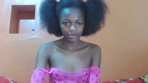 Lovely yvonne online show from October 25, 9:37 pm