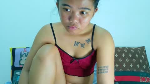 lovelyasian_babe online show from December 21, 5:41 pm