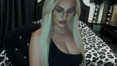 PrAllinXXXa online show from May 5, 10:37 pm