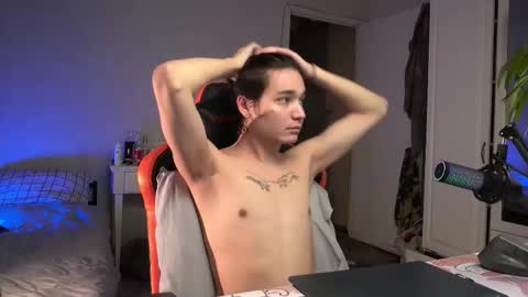 lovelydany3 online show from December 16, 9:37 am