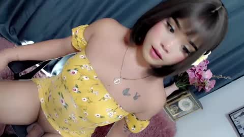 lovelydollsandra online show from February 22, 1:35 pm
