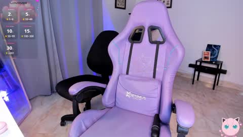   online show from April 10, 6:41 am