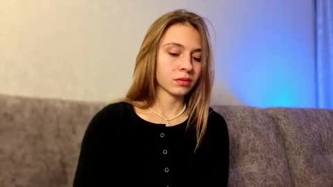 Kate only online show from October 19, 1:49 pm