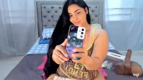 Snapshot of lovelykendall chatting on January 28, 10:34 pm Kendall online show from January 28, 10:34 pm