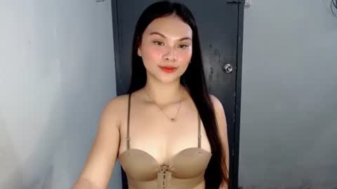 lovelykristelle online show from February 21, 9:02 am