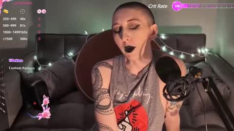 lovelylittlelucyy online show from January 23, 1:30 am