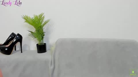 Lola online show from November 3, 11:28 pm