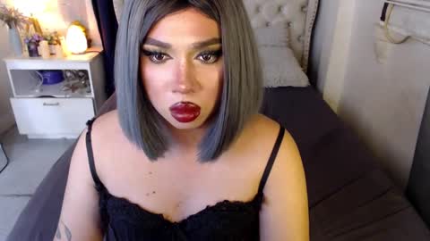 Rebeca online show from December 3, 9:39 pm