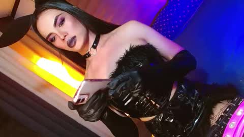 lovelymiss_shyna11 online show from May 9, 8:53 am