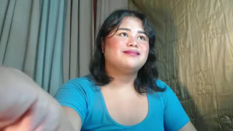 Snapshot of lovelypinaychubsx chatting on February 12, 12:05 am lovely online show from February 12, 12:05 am
