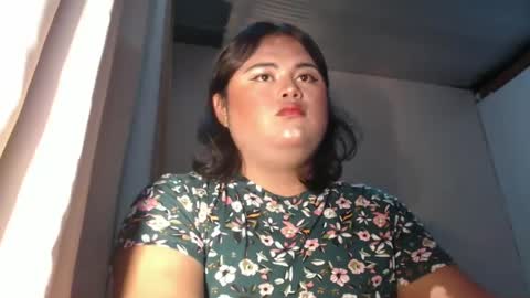Snapshot of lovelypinaychubsx chatting on December 28, 11:41 am lovely online show from December 28, 11:41 am