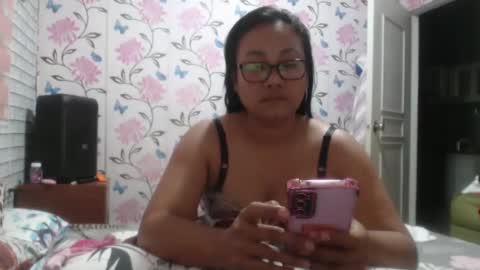 Snapshot of lovelyquey chatting on January 17, 2:08 am Angelquey online show from January 17, 2:08 am