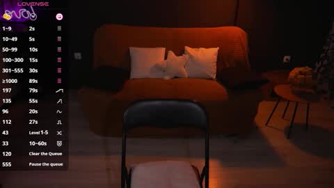 Anna online show from November 29, 1:52 pm