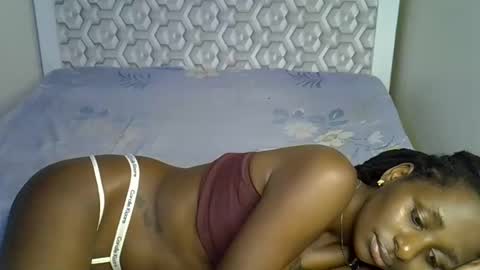 lovelytin online show from December 4, 7:02 pm