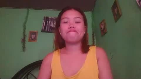 lovemae352295 online show from October 11, 6:40 am