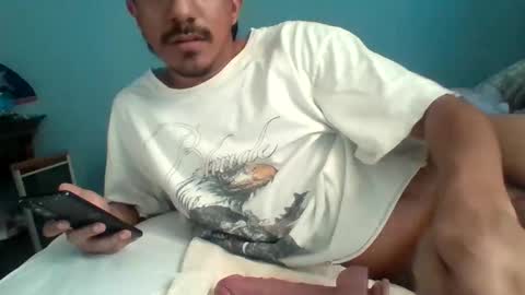 Snapshot of lovemeliketheinternet chatting on October 28, 11:50 pm lovemeliketheinternet online show from October 28, 11:50 pm