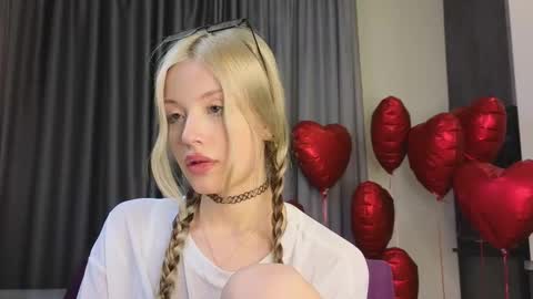 NTMY IM LANA online show from February 19, 5:27 pm