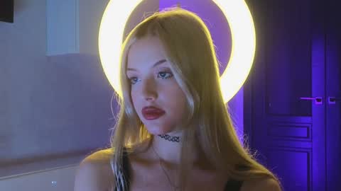 NTMY IM LANA online show from January 30, 1:20 pm