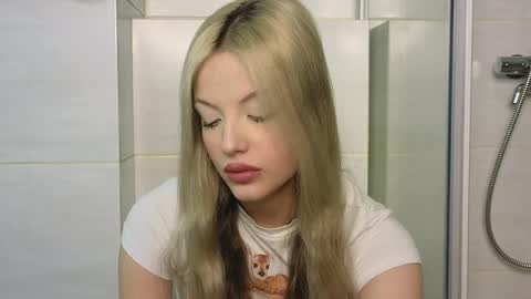 NTMY IM LANA online show from March 6, 1:24 pm