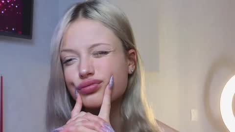 NTMY IM LANA online show from January 25, 4:03 pm