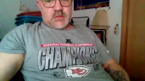 lover010983 online show from February 10, 10:07 am