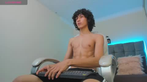 loverboy8_ online show from February 9, 6:54 am