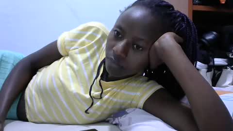 lovergal222 online show from February 3, 7:52 pm