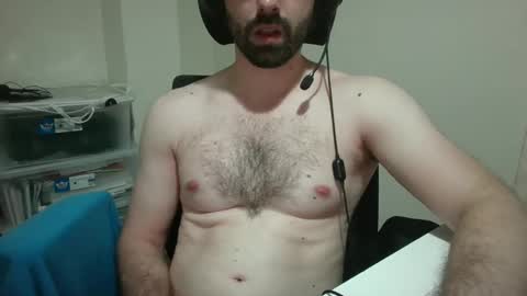 lovetojiz933 online show from December 31, 1:15 am