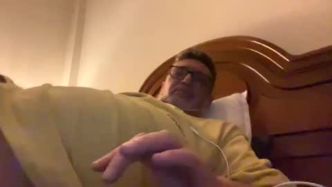 LovetoLick online show from December 30, 1:37 am