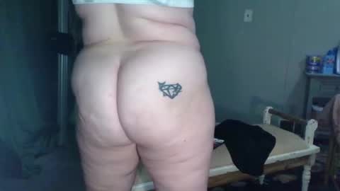 lovetubes101 online show from March 12, 12:36 am