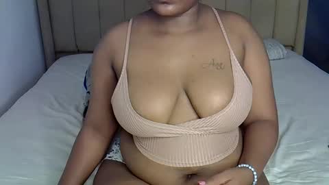 loveydivah online show from September 21, 6:34 pm