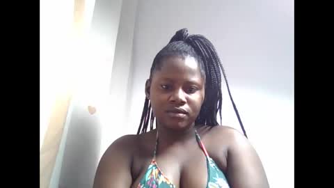 lovie_paula online show from September 25, 3:57 am